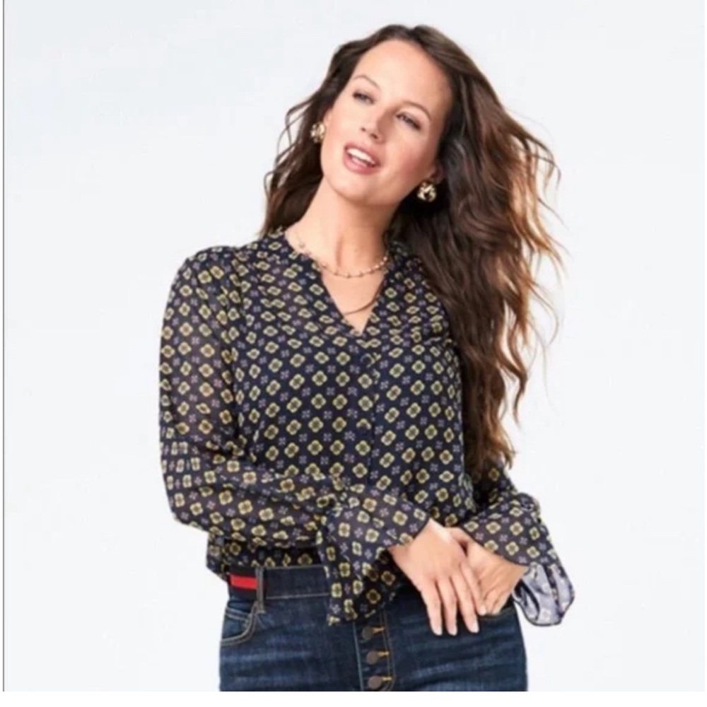CAbi bundle, 3 blouses all size medium. Excellent condition!